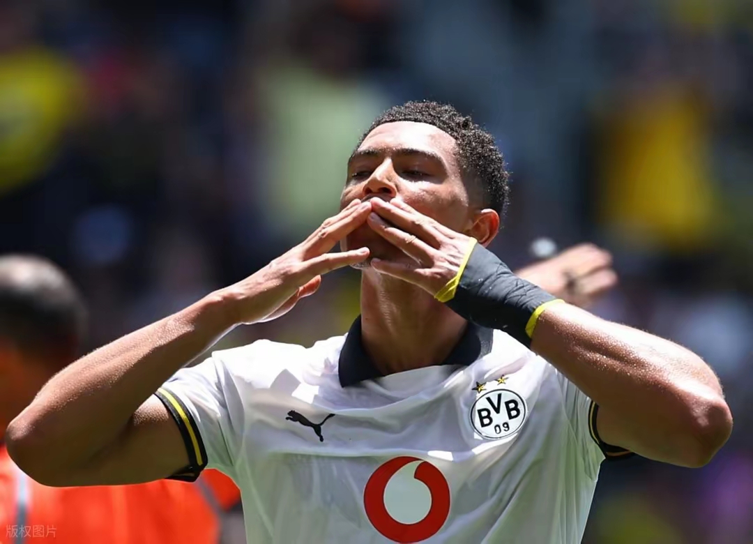 关键时刻突围战来临,多特蒙德围绕法甲队长鼓劲,质疑声仍在,临场指挥获称赞(多特蒙德历史最强阵容) 关键时刻突围战来临,多特蒙德围绕法甲队长鼓劲,质疑声仍在,临场指挥获称赞(多特蒙德历史最强阵容)