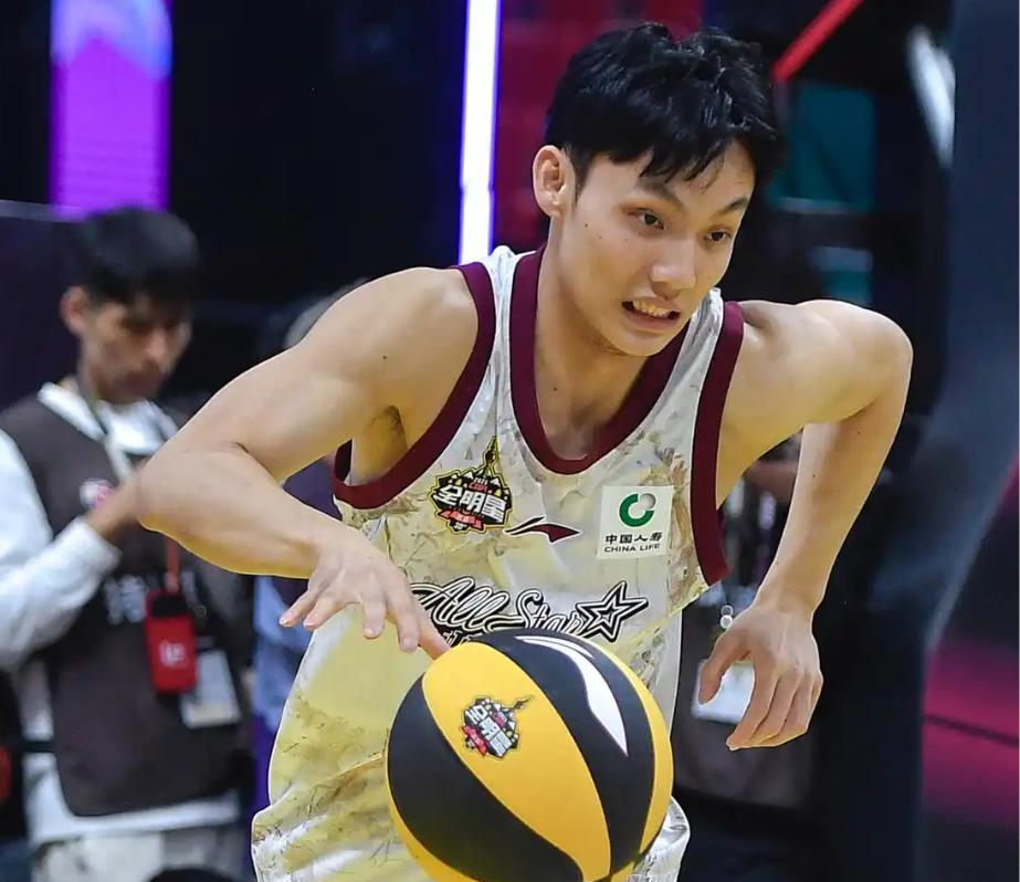 CBA常规赛今晚走向成谜，费耶诺德造点机会，信心回归，阵容厚度经受考验(欧冠ac米兰vs费耶诺德)-开云在线